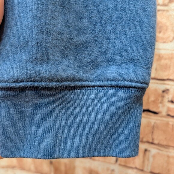 Carhartt Hoodie with Logo Navy Size Large (14-16) - Picture 4 of 12